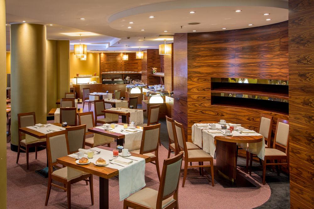 Hotel Capannelle Roma Εξωτερικό φωτογραφία
