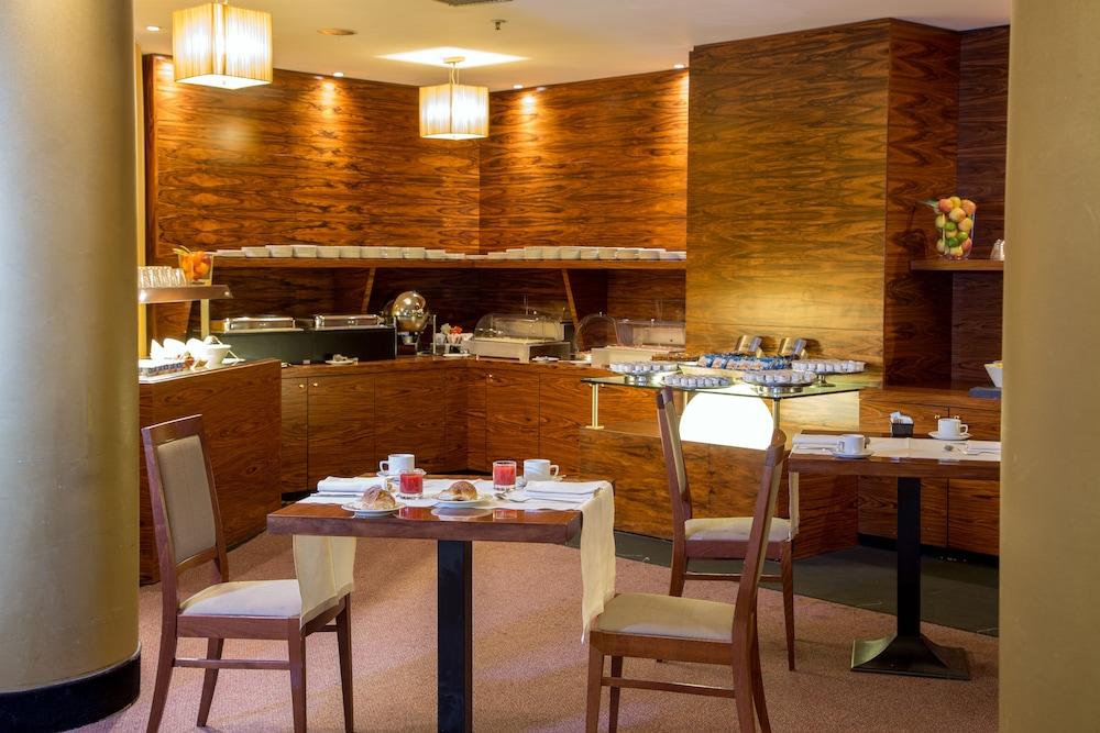 Hotel Capannelle Roma Εξωτερικό φωτογραφία